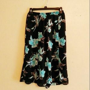 Tan Jay women's skirt medium size